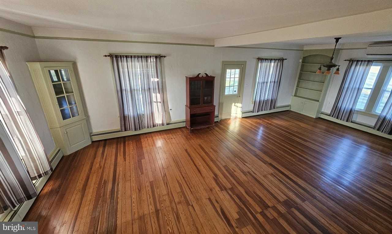 22721 Marsh Creek Rd - Photo 3 of 37