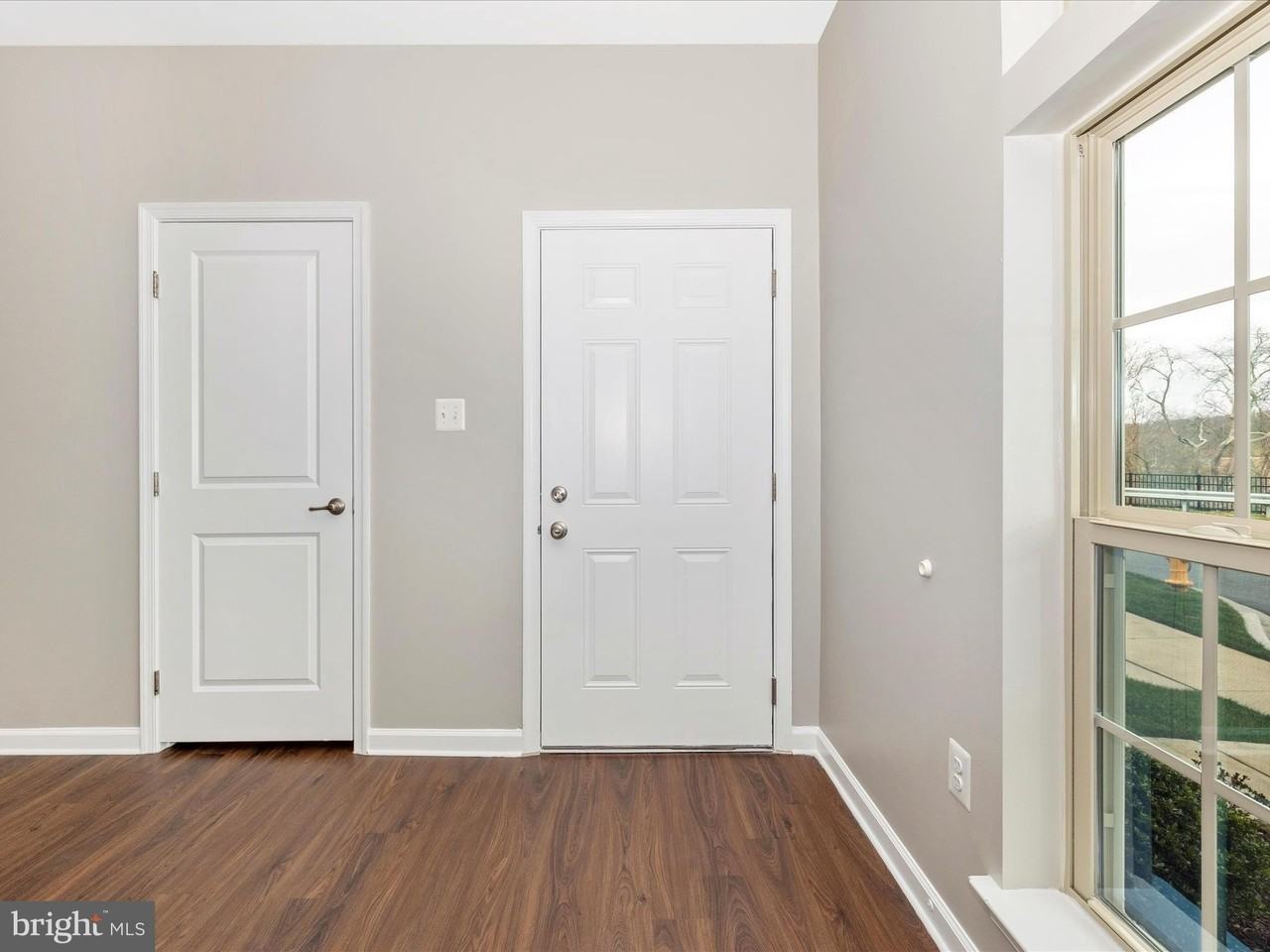 10020 Beerse St - Photo 5 of 35