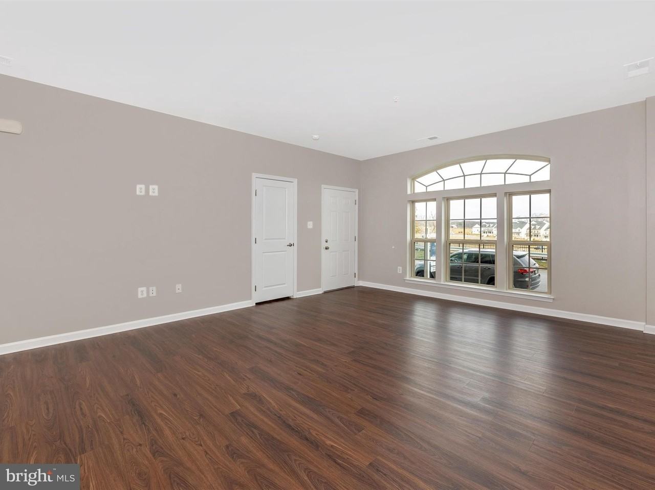 10020 Beerse St - Photo 7 of 35