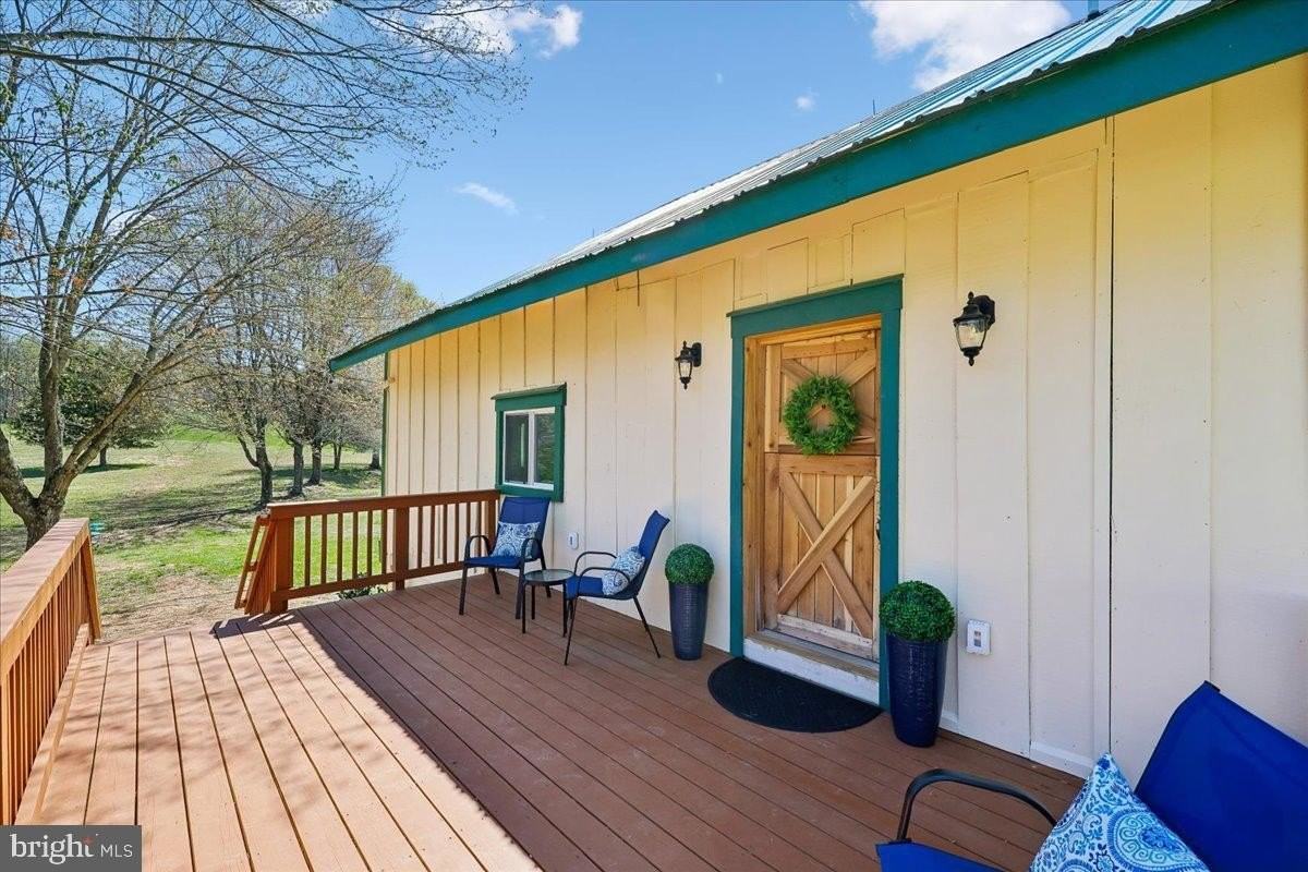 24875 Old Hundred Rd - Photo 5 of 47