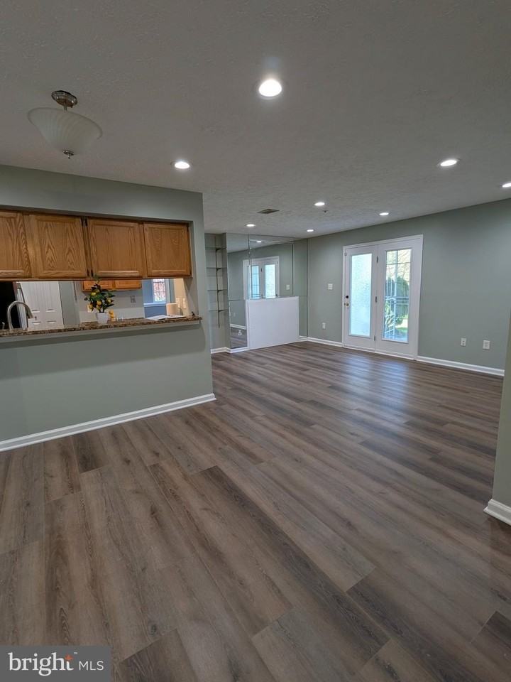 12221 Eagles Nest Ct #B - Photo 3 of 30