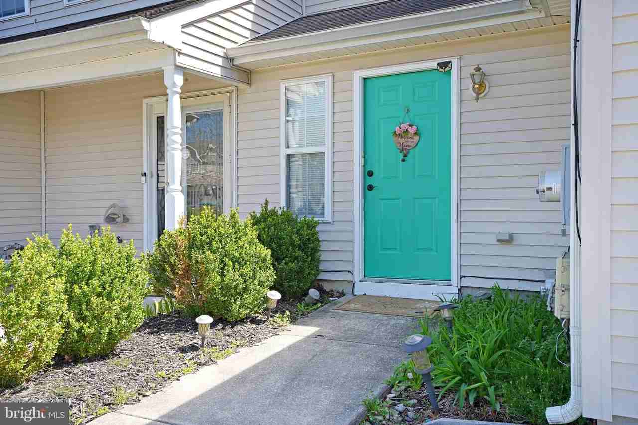 16 High Meadows Dr - Photo 3 of 33