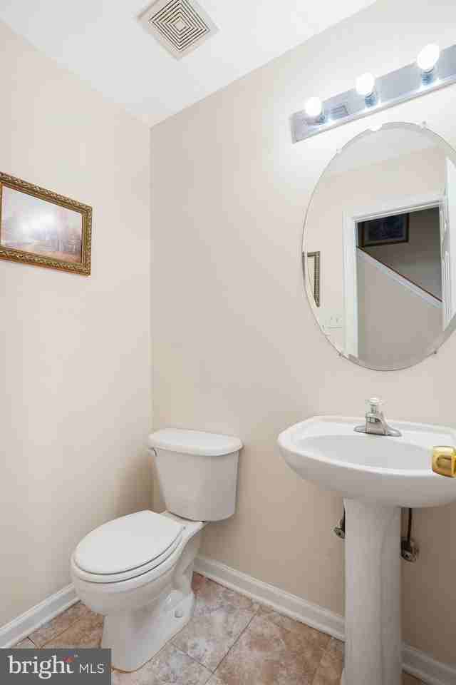 16 High Meadows Dr - Photo 7 of 33