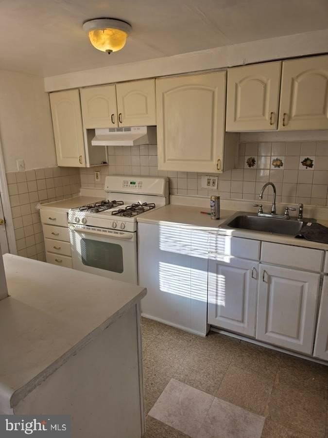 2829 Idaho Rd - Photo 2 of 9