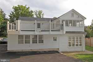 featured image of 233 E Montgomery Ave