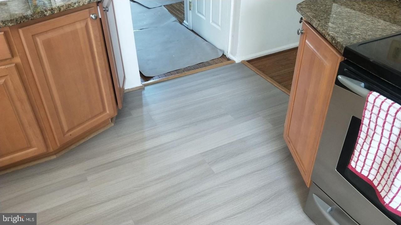 8523 Electric Ave - Photo 2 of 27