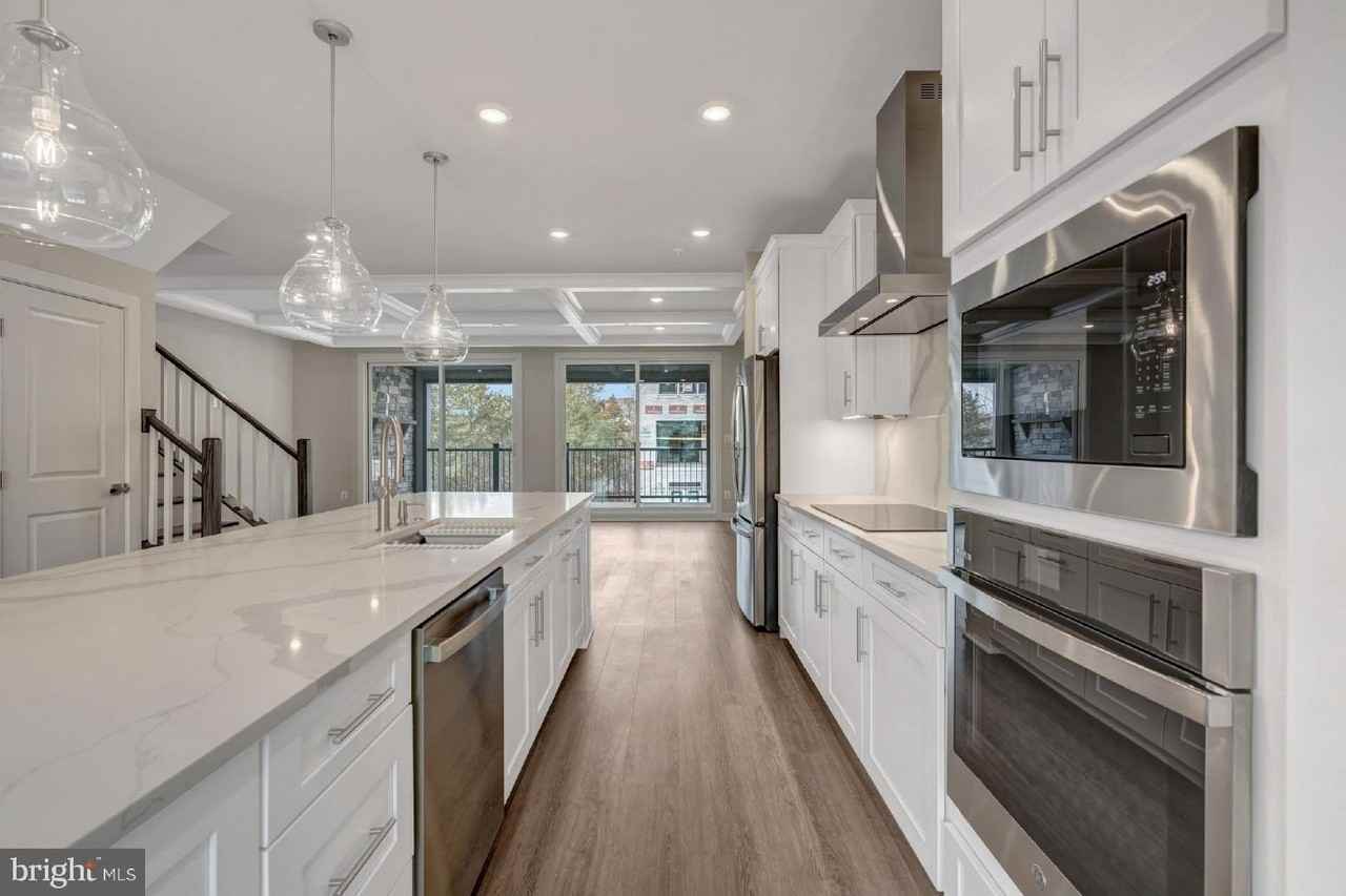 43769 Metro Ter - Photo 4 of 23