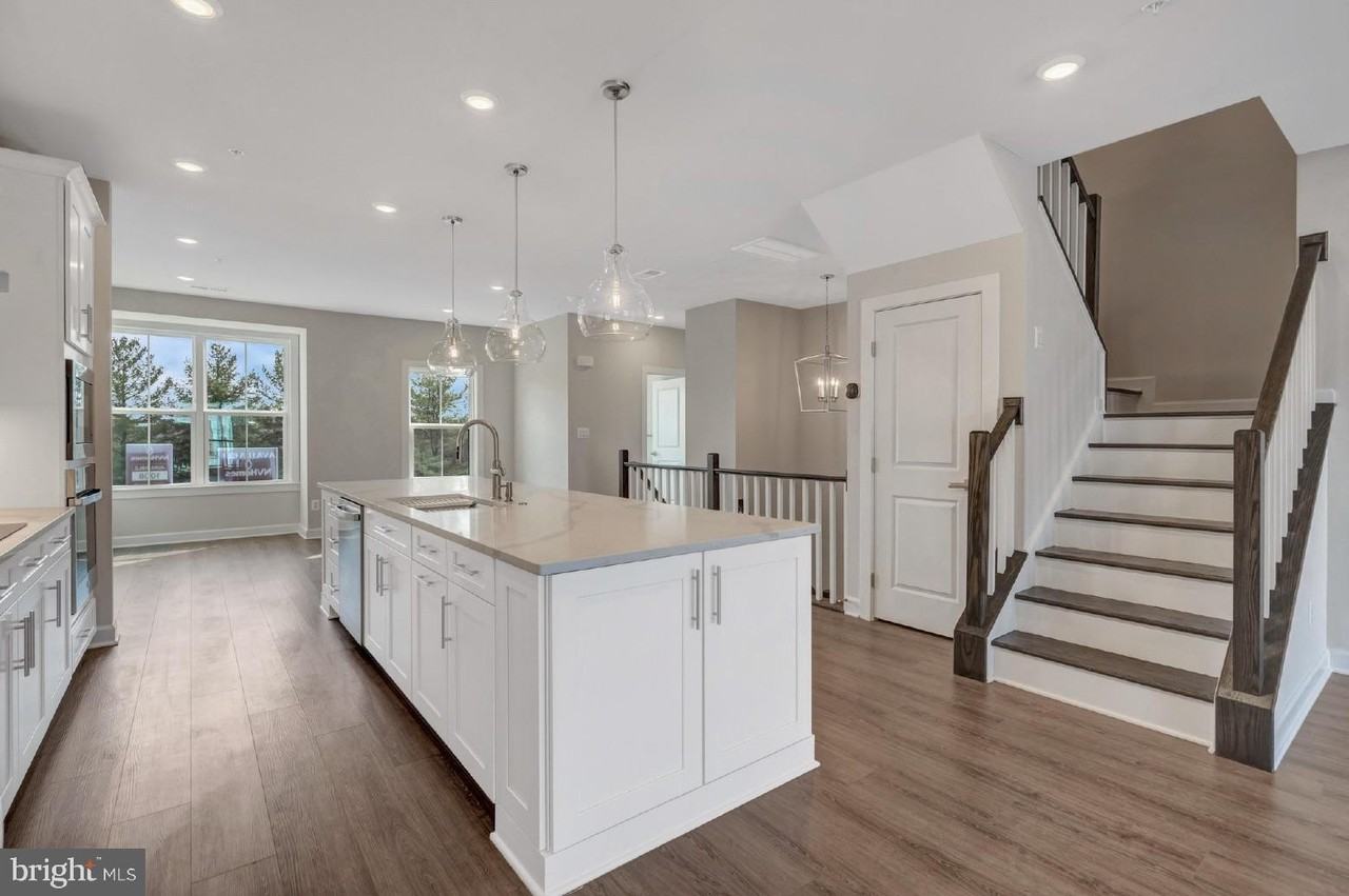 43769 Metro Ter - Photo 5 of 23