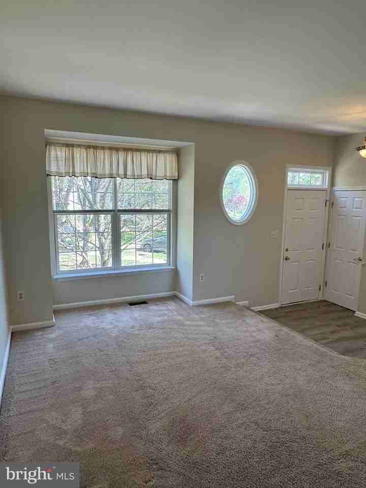 10314 Butternut Cir - Photo 4 of 29