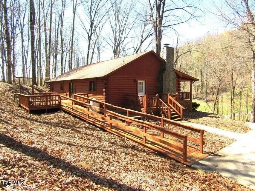 144 Hollow Timbers Dr - Photo 7 of 33