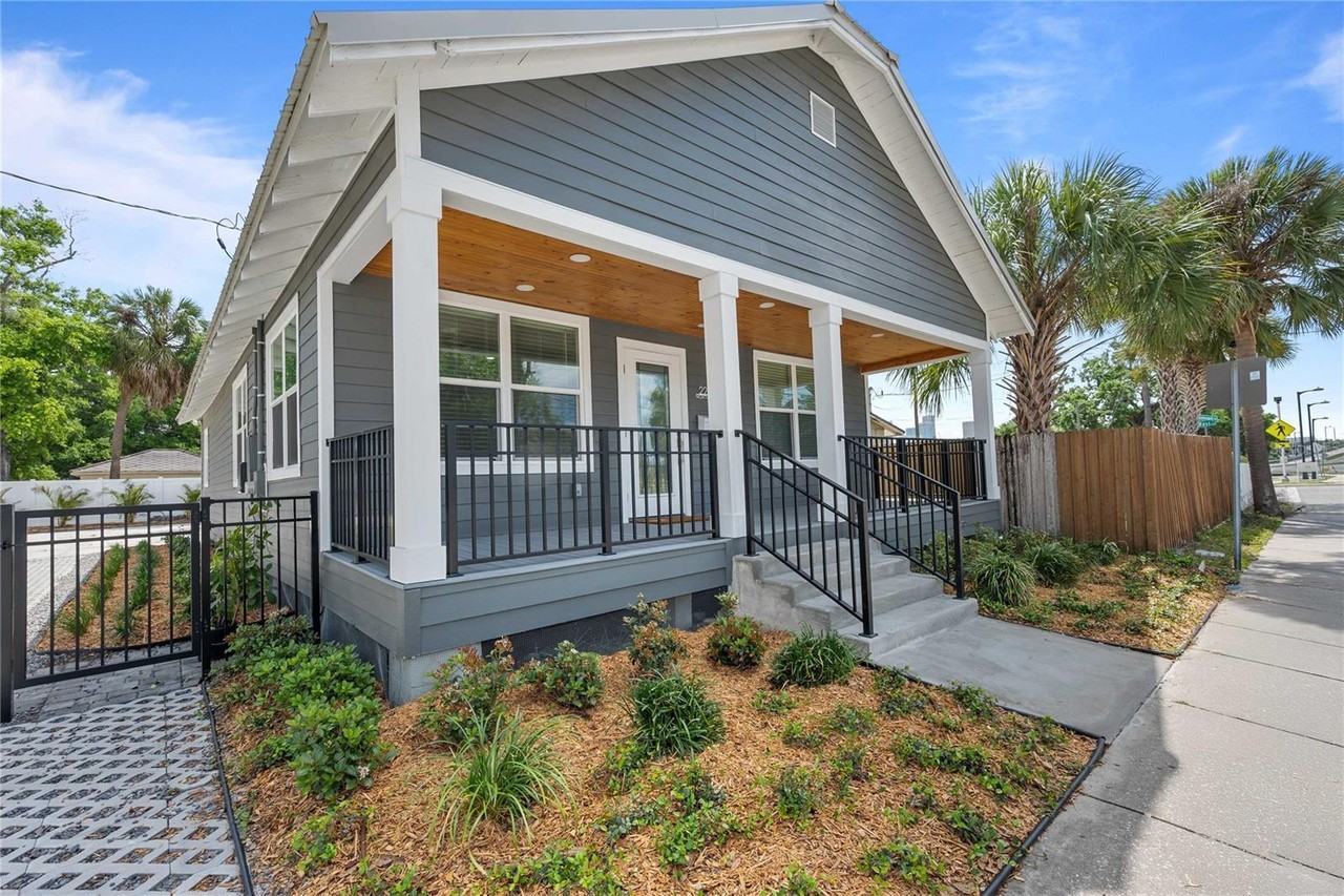 2203 N Boulevard - Photo 5 of 50