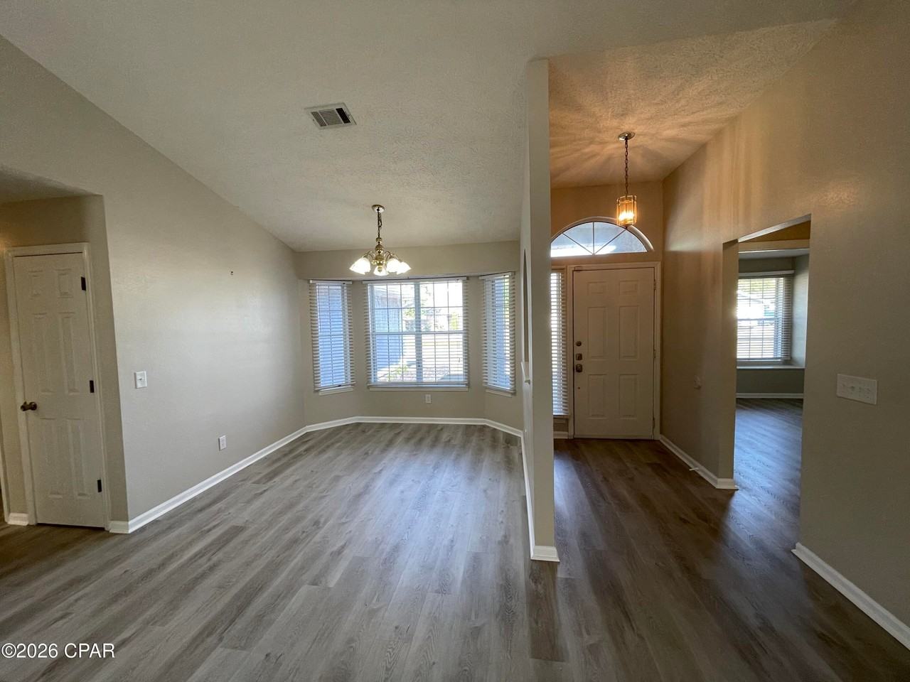 140 Treasure Palm Dr - Photo 7 of 31