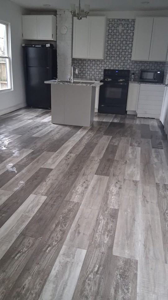 584 Kelton Ave #1 - Photo 2 of 7