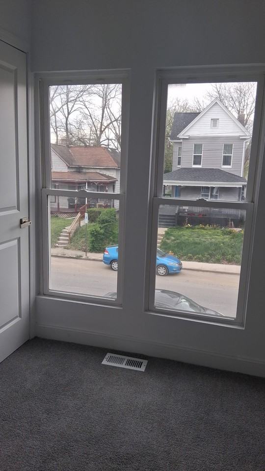 584 Kelton Ave #1 - Photo 7 of 7