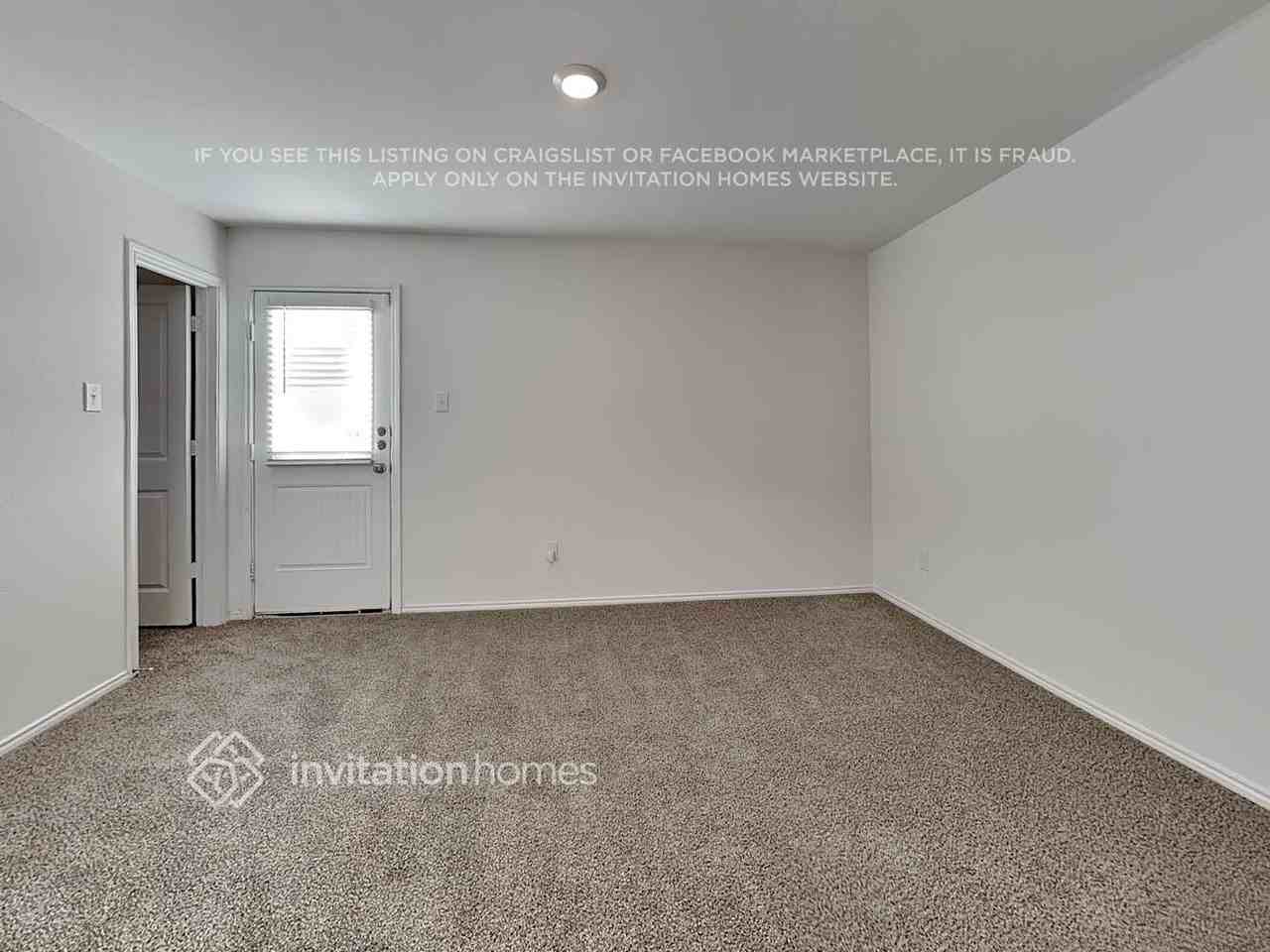 3067 Wallace Wells Ct - Photo 5 of 14