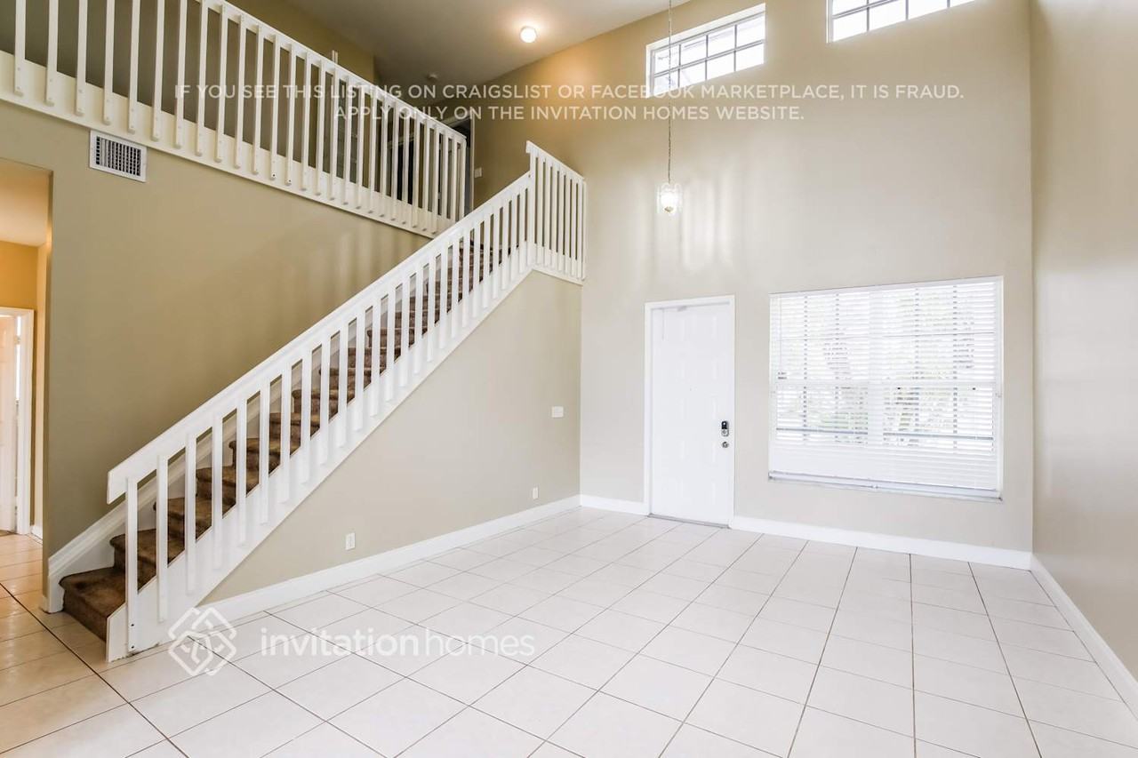 16256 Nw 17th St - Photo 5 of 18