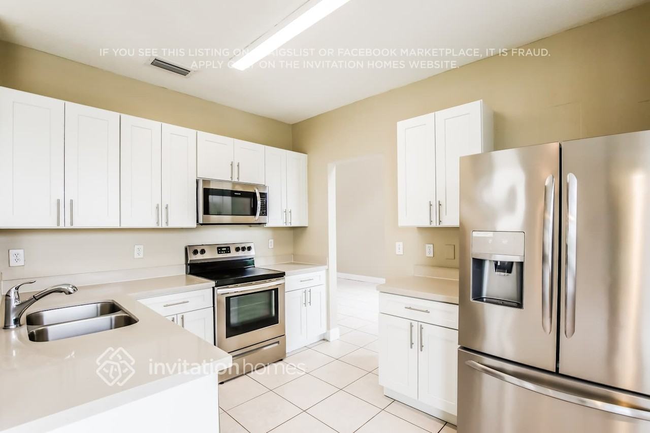 16256 Nw 17th St - Photo 6 of 18