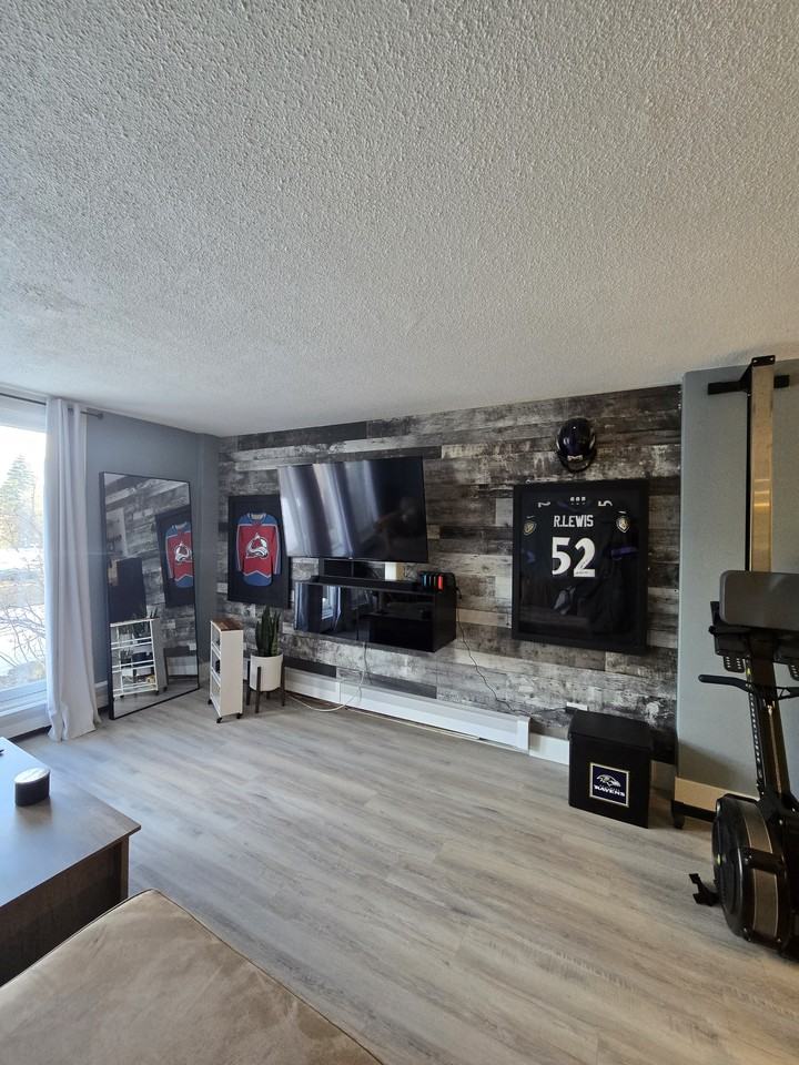 1027 Churchill Towers - Photo 6 of 15