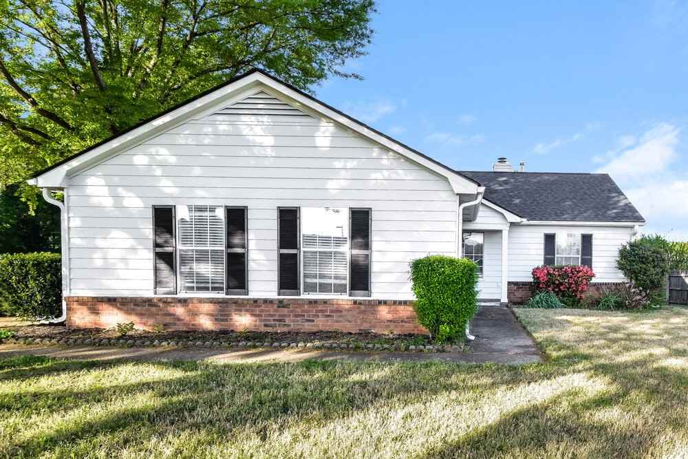 6991 Raleigh Lagrange Rd - Photo 3 of 16