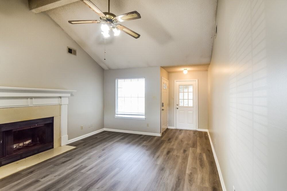 6991 Raleigh Lagrange Rd - Photo 4 of 16