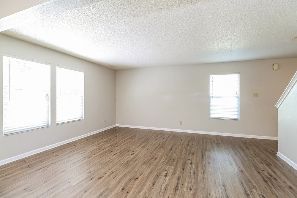 1902 Mallard Woods Pl - Photo 5 of 17
