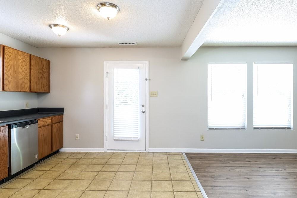 1902 Mallard Woods Pl - Photo 7 of 17