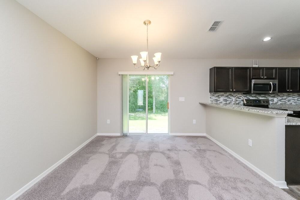 8006 Brookeshire Dr - Photo 5 of 16