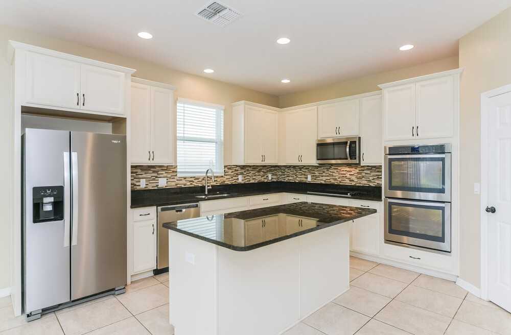 1861 Castleton Dr - Photo 6 of 16