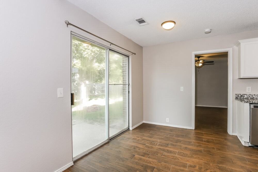 100 Walnut Dr - Photo 6 of 16