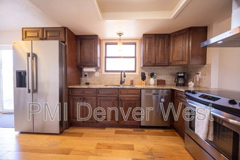 16821 E Hialeah Ave - Photo 6 of 31