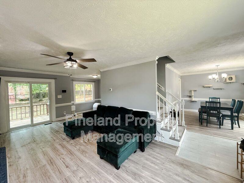 3446 Sandystone Cir - Photo 2 of 22