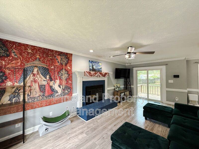 3446 Sandystone Cir - Photo 4 of 22