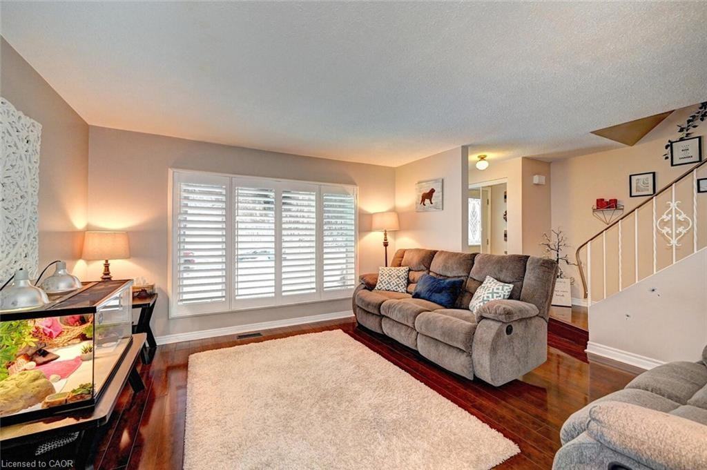 129 Old Carriage Drive - Photo 2 of 13