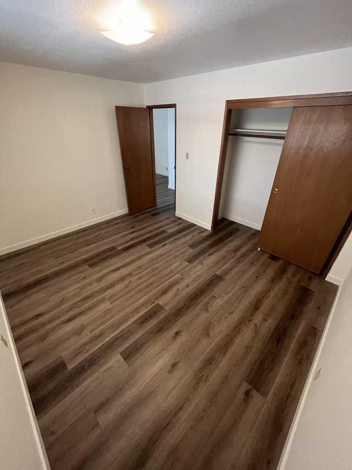 Francisco Apartments - Photo 4 of 13