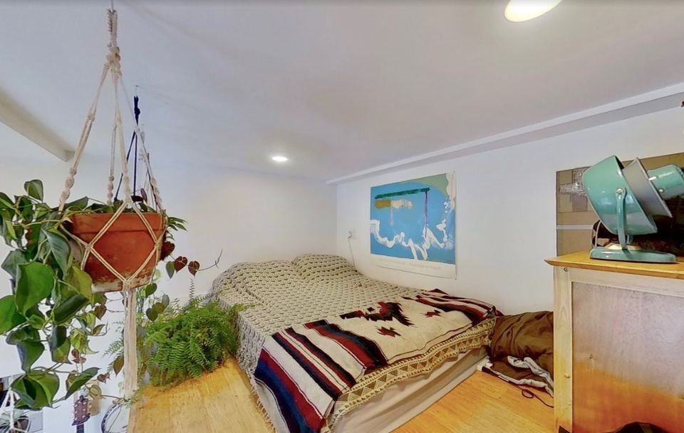 Evergreen Ave #585 - Photo 3 of 16