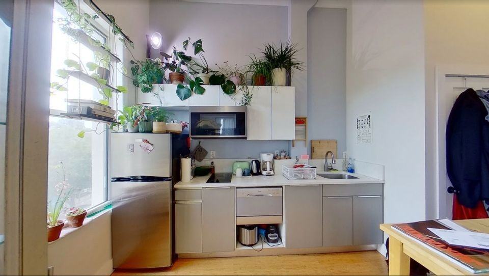 Evergreen Ave #585 - Photo 6 of 16