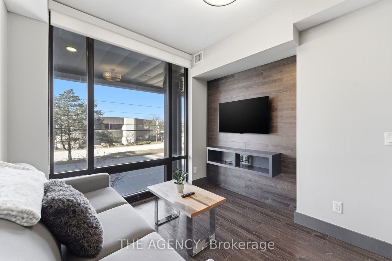 330 Phillip Street - Photo 7 of 22