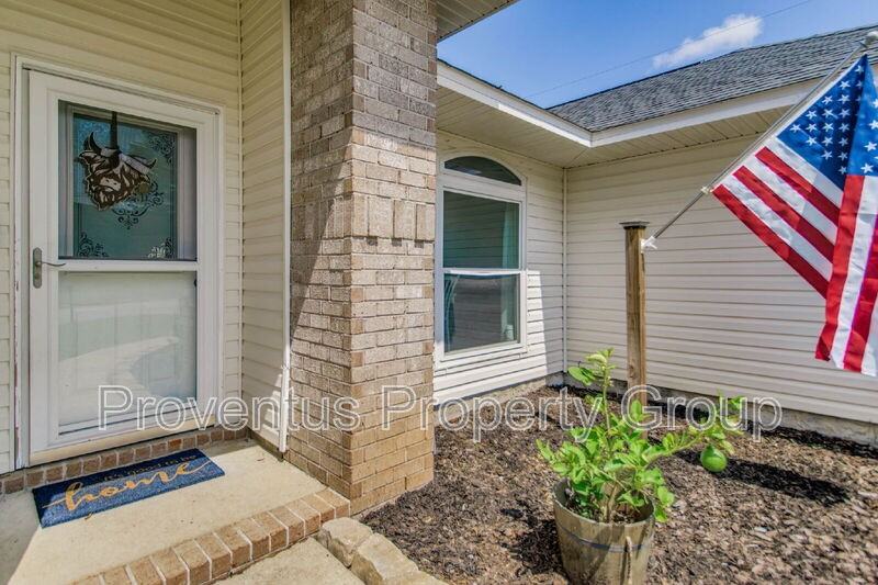 3661 London Rd - Photo 2 of 50