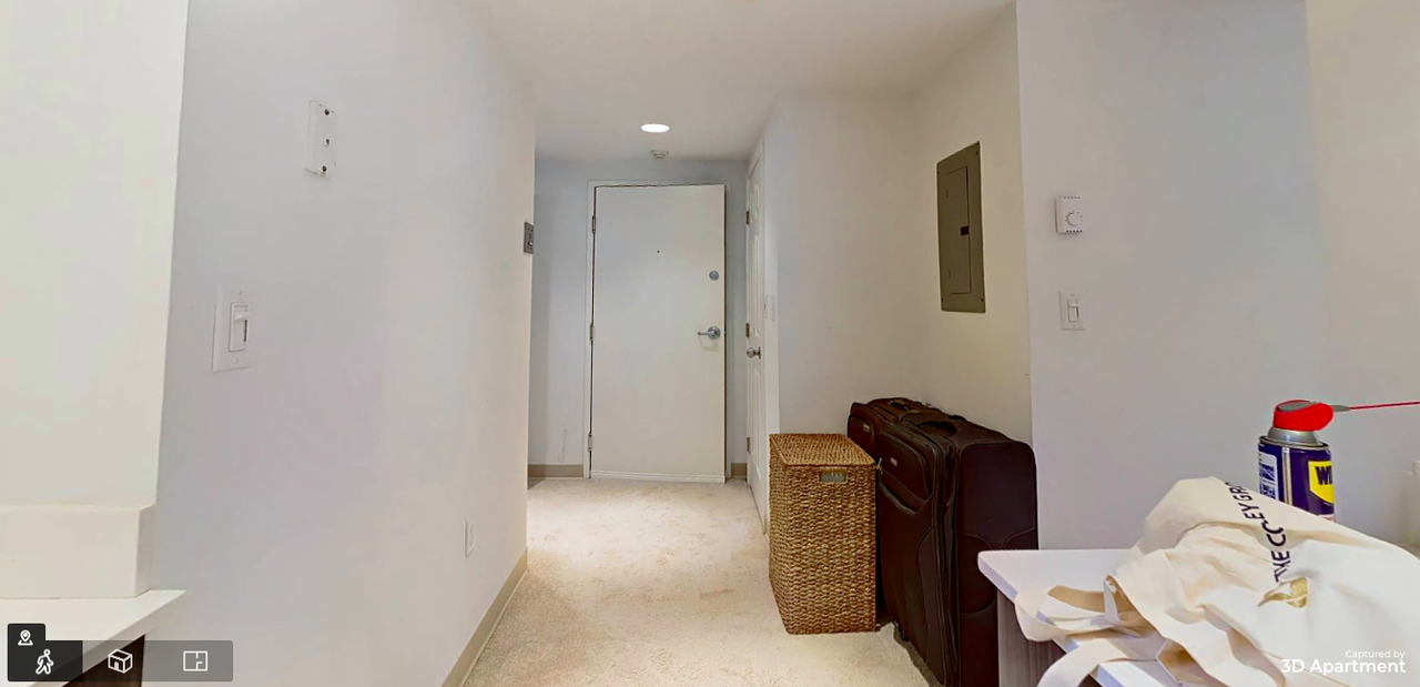 Queensberry St #B - Photo 3 of 13