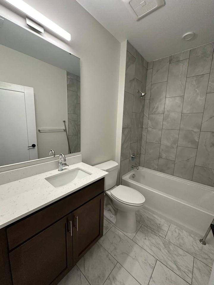 1531 Pleasant St #302 - Photo 3 of 14