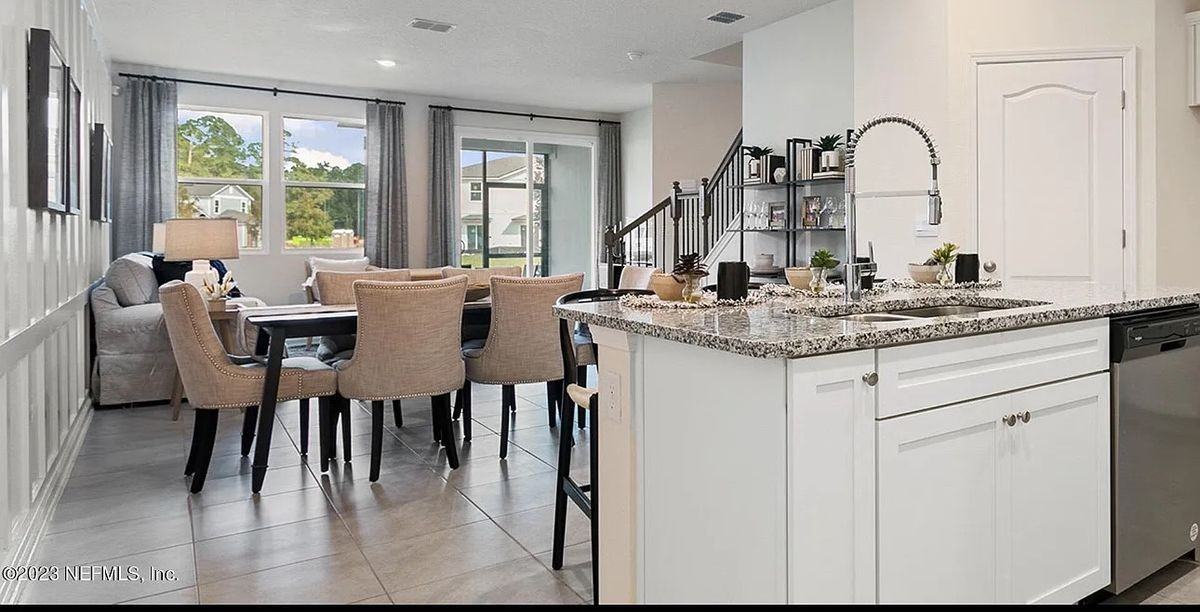 600 Coastline Way - Photo 4 of 11