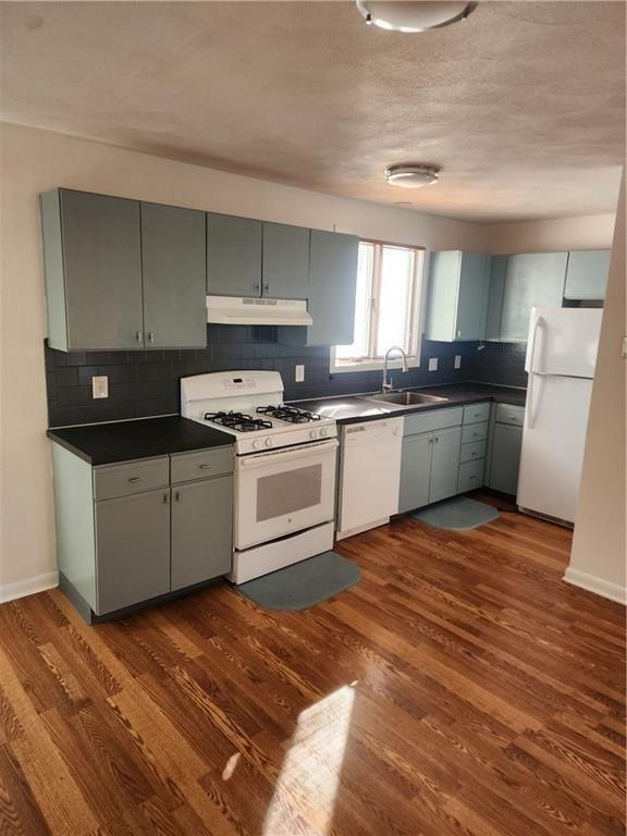 44 Nellie St - Photo 5 of 25