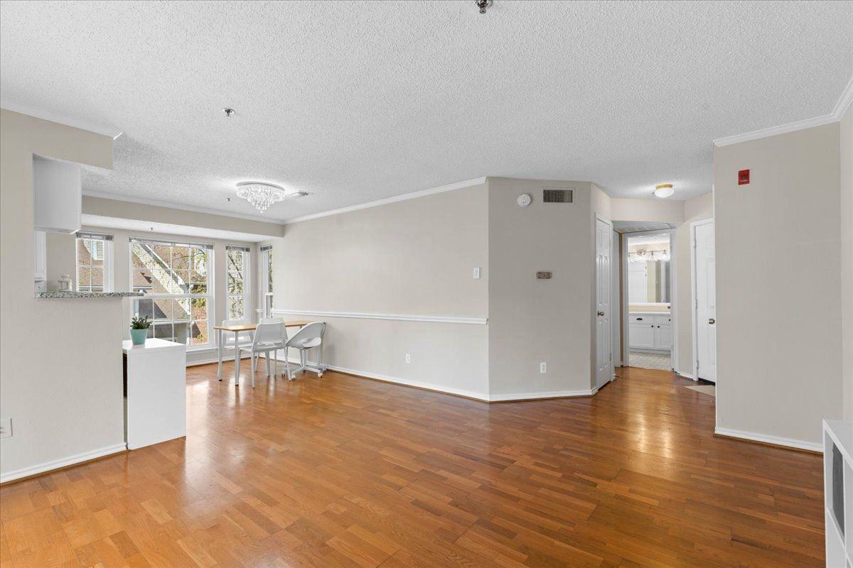 1524 Lincoln Way ##325 - Photo 2 of 28