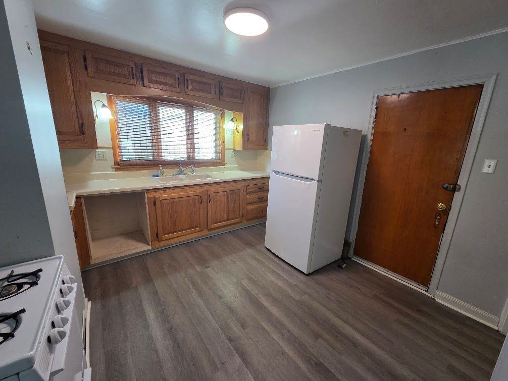 112 Gale Ave ##1 - Photo 7 of 10