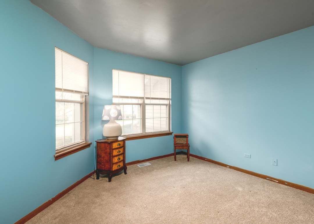 21211 Silktree Cir - Photo 4 of 21