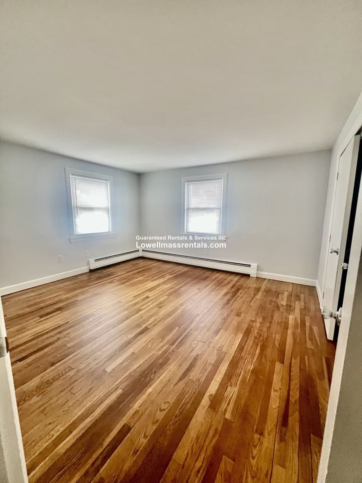 48 Anderson St - Photo 2 of 12