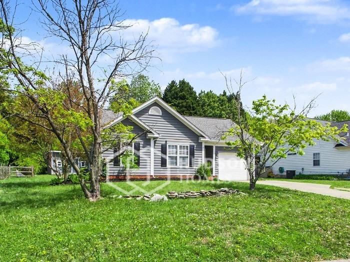 9314 Broken Pine Ln - Photo 2 of 20