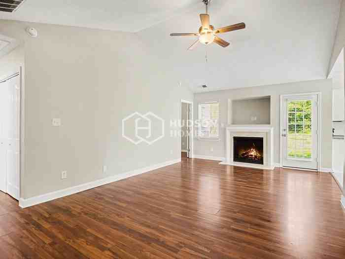 9314 Broken Pine Ln - Photo 4 of 20