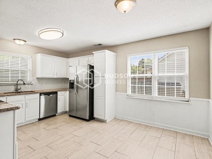 9314 Broken Pine Ln - Photo 7 of 20