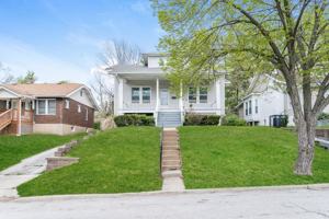 featured image of 7433 Lynn Ave